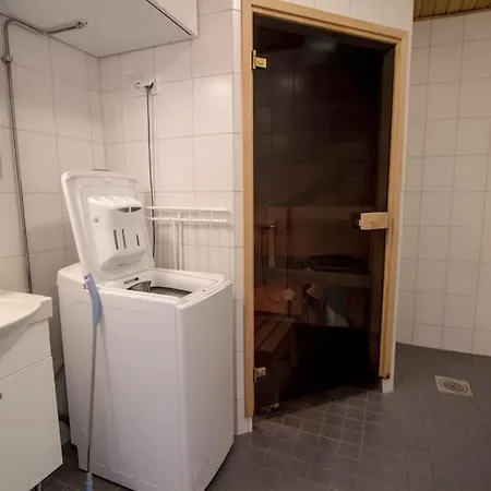 公寓 Kotimaailma - One Bedroom With Sauna And Balcony